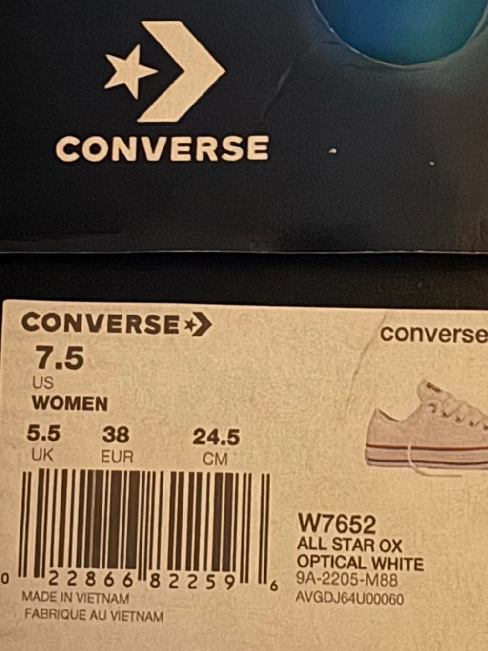 Converse Chuck Taylor All Star Low Top Sneakers White Canvas Lace Up Sneakers - Picture 6 of 11